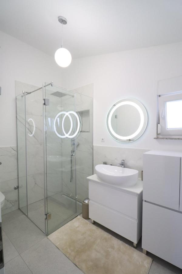 Vrsi Apartments Buitenkant foto