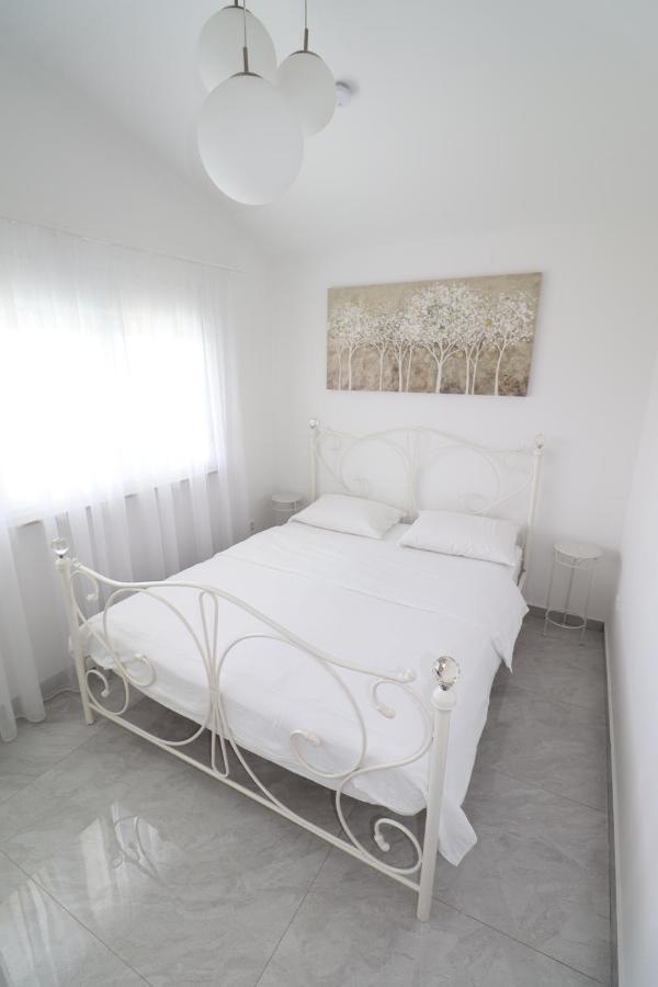 Vrsi Apartments Buitenkant foto