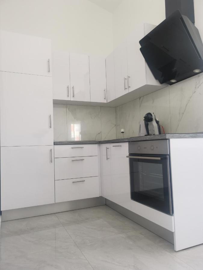 Vrsi Apartments Buitenkant foto
